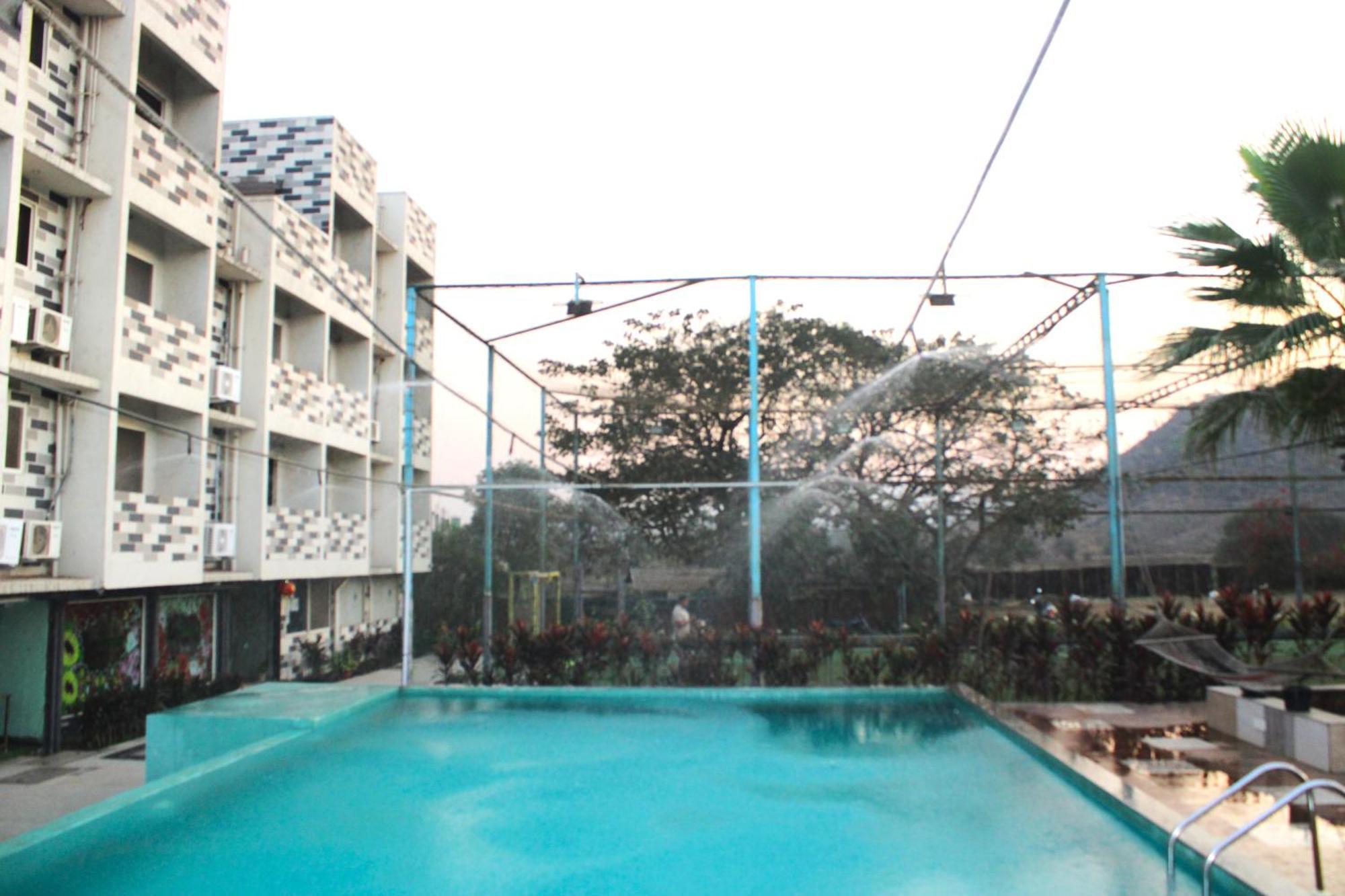 Le Jardin Resort&Spa Karjat Exterior foto